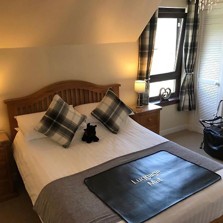 Ben Nevis Guest House ฟอร์ตวิลเลียม ภายนอก รูปภาพ
