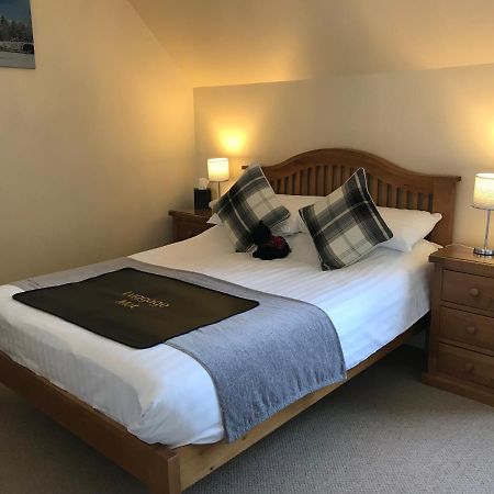 Ben Nevis Guest House ฟอร์ตวิลเลียม ภายนอก รูปภาพ