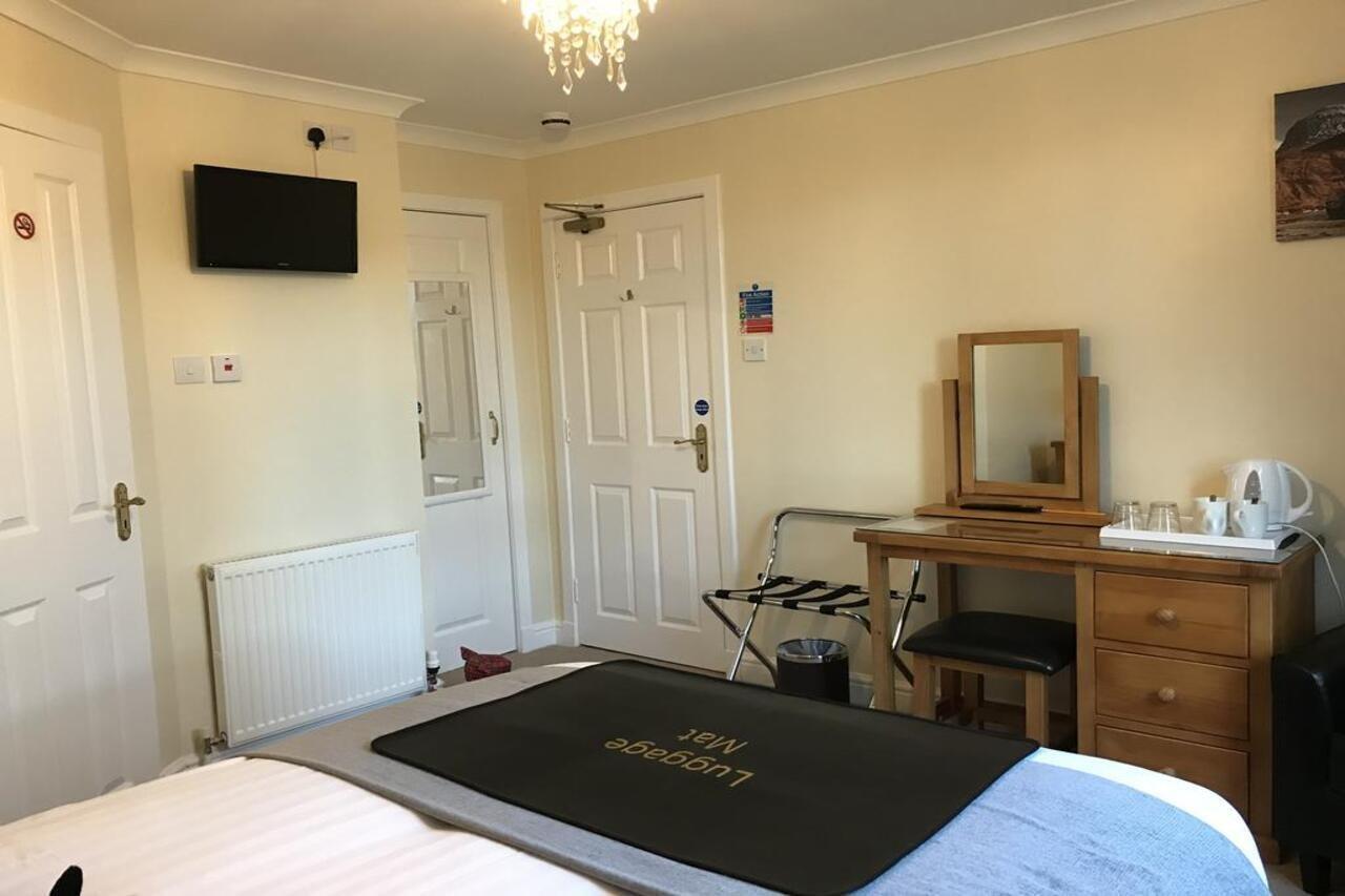 Ben Nevis Guest House ฟอร์ตวิลเลียม ภายนอก รูปภาพ