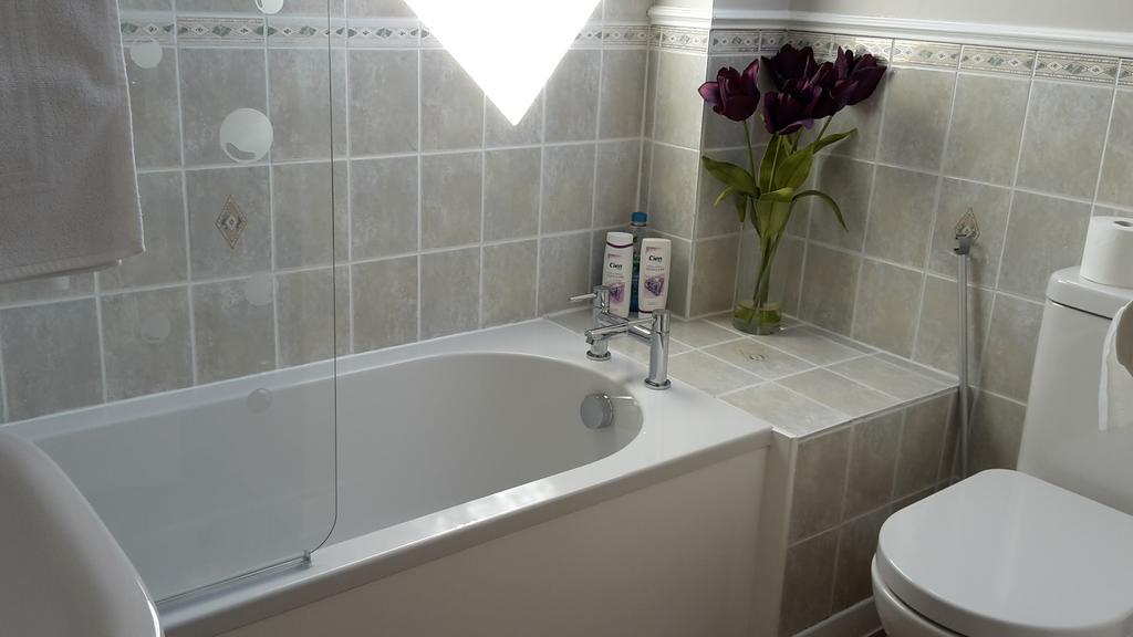 Ben Nevis Guest House ฟอร์ตวิลเลียม ภายนอก รูปภาพ