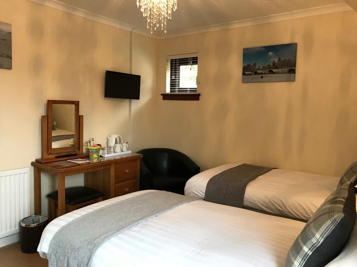 Ben Nevis Guest House ฟอร์ตวิลเลียม ภายนอก รูปภาพ