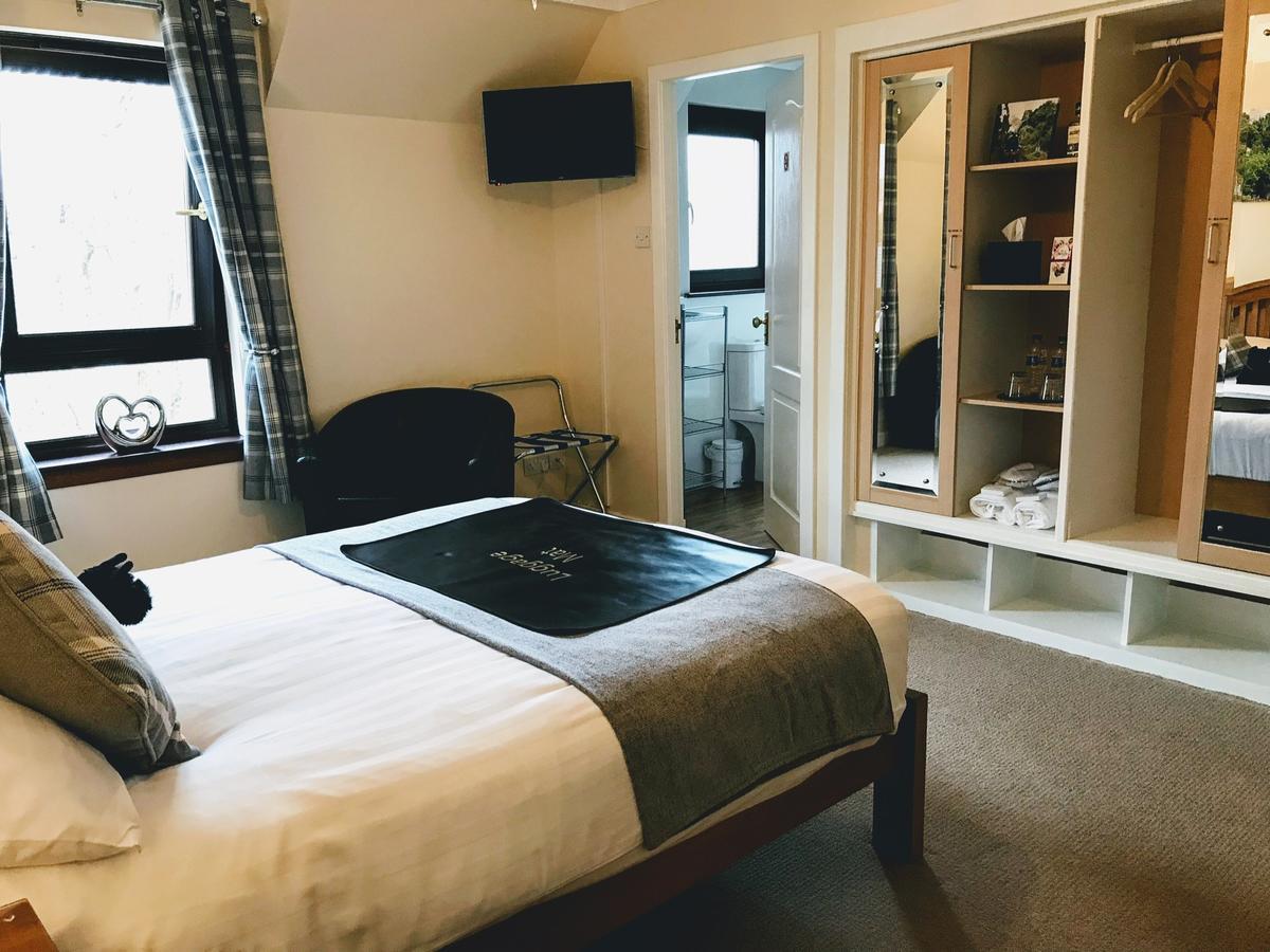 Ben Nevis Guest House ฟอร์ตวิลเลียม ภายนอก รูปภาพ